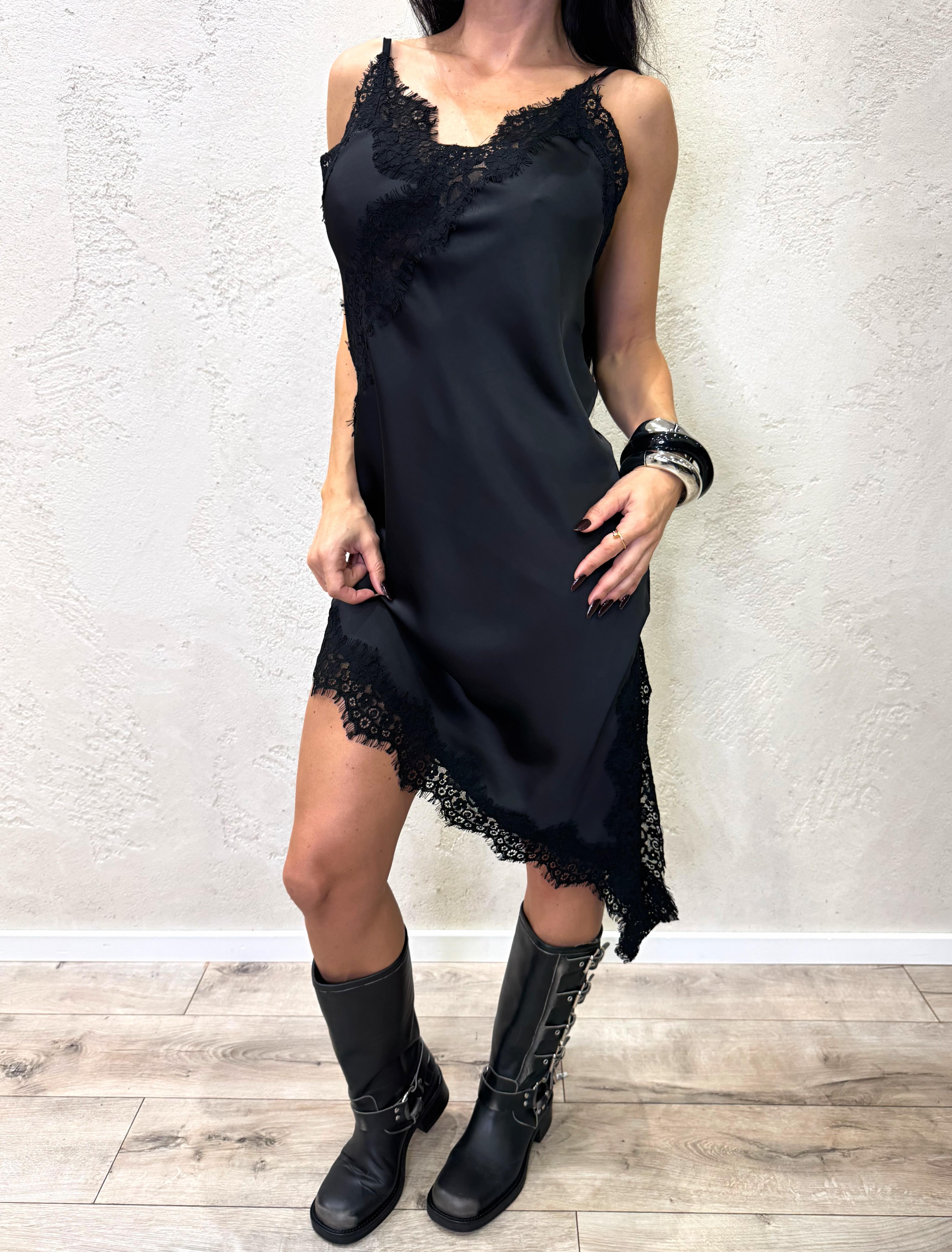 abito asimmetrico con inserti in pizzo AVS-P037 NERO HAVEONE 