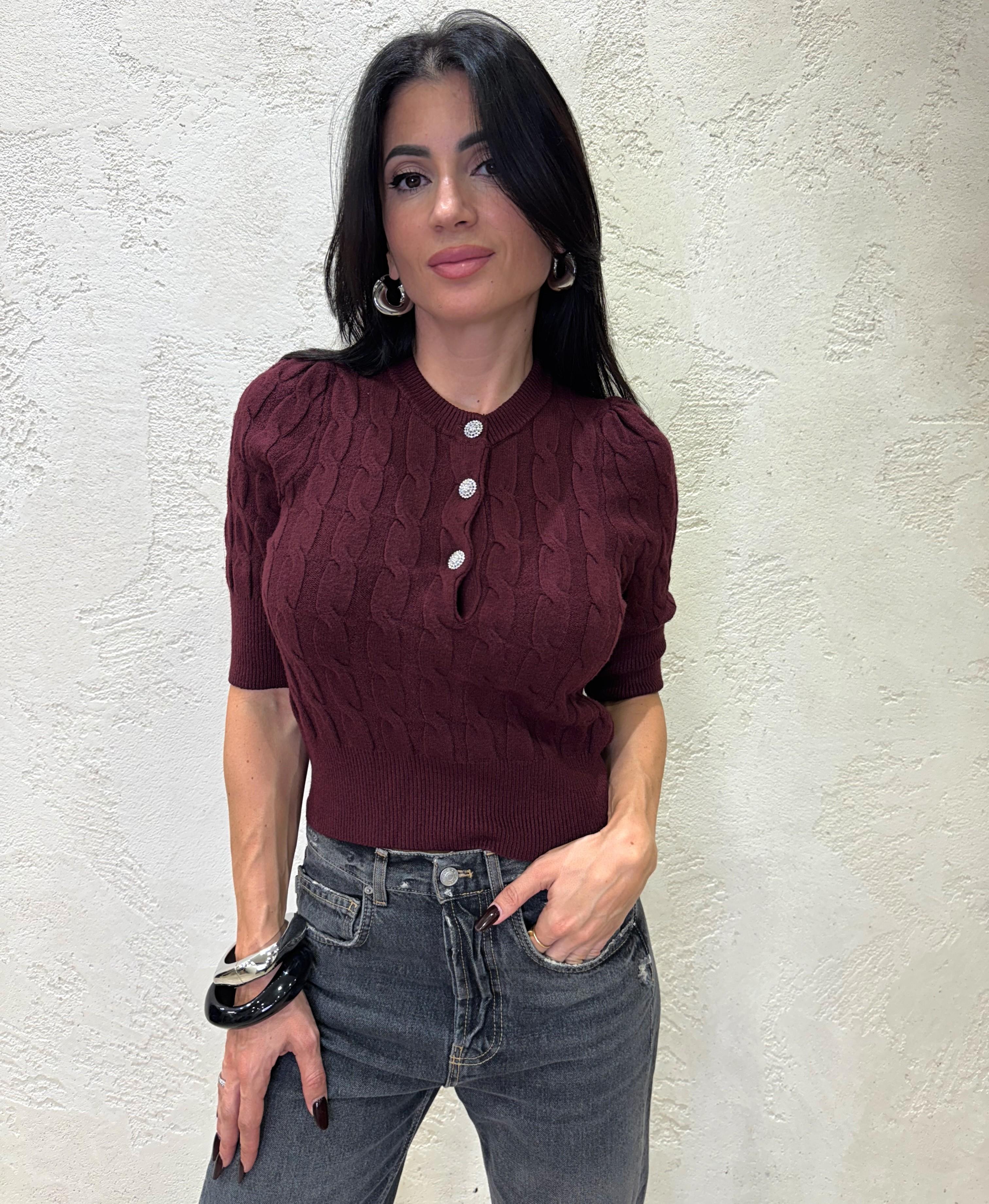 pull a trecce con bottoni gioiello e maniche  corte 72185AI25 VINO TENSIONE IN 