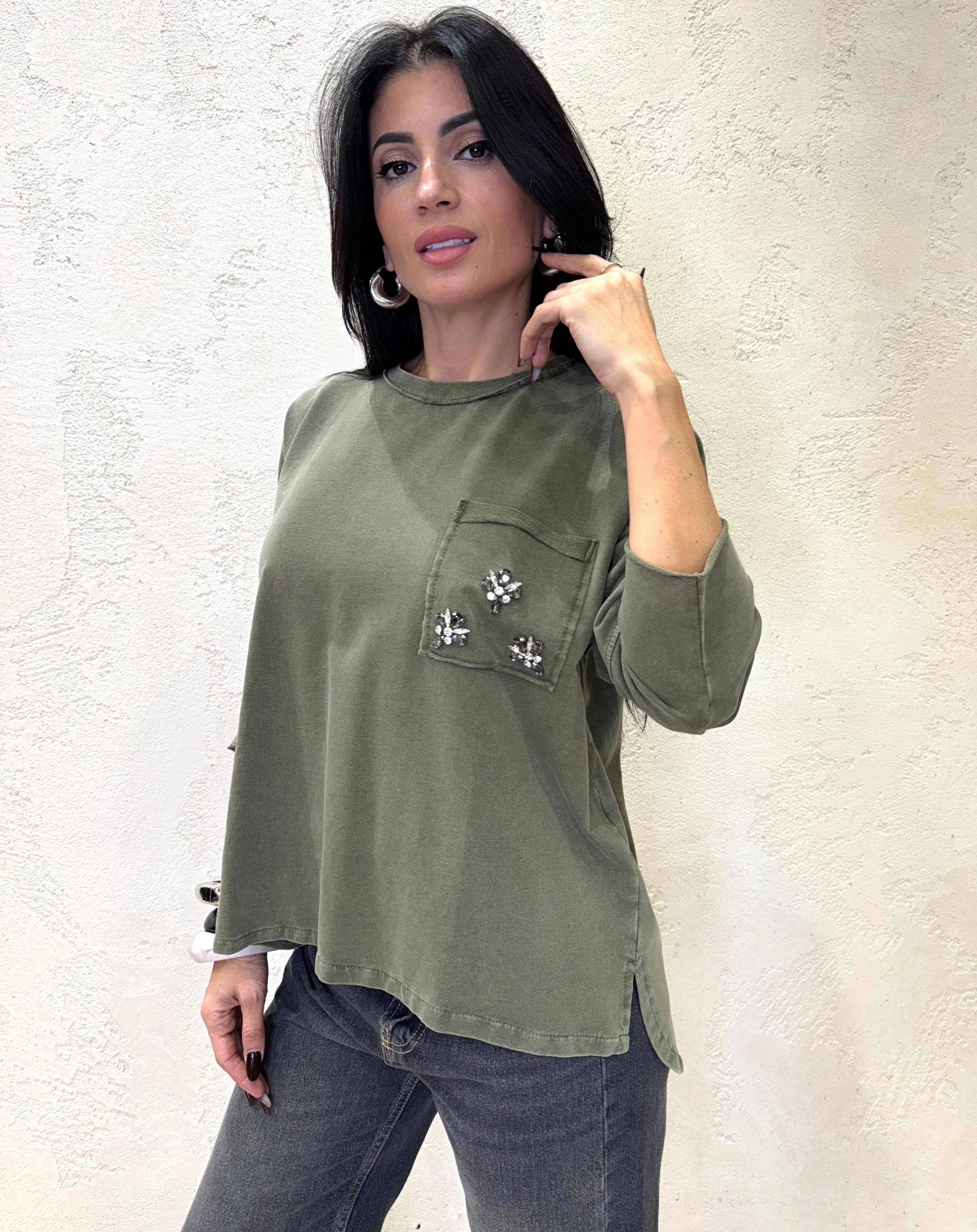 felpa over stone washed con dettaglio gioiello 59241M MILITARE SUSY MIX 