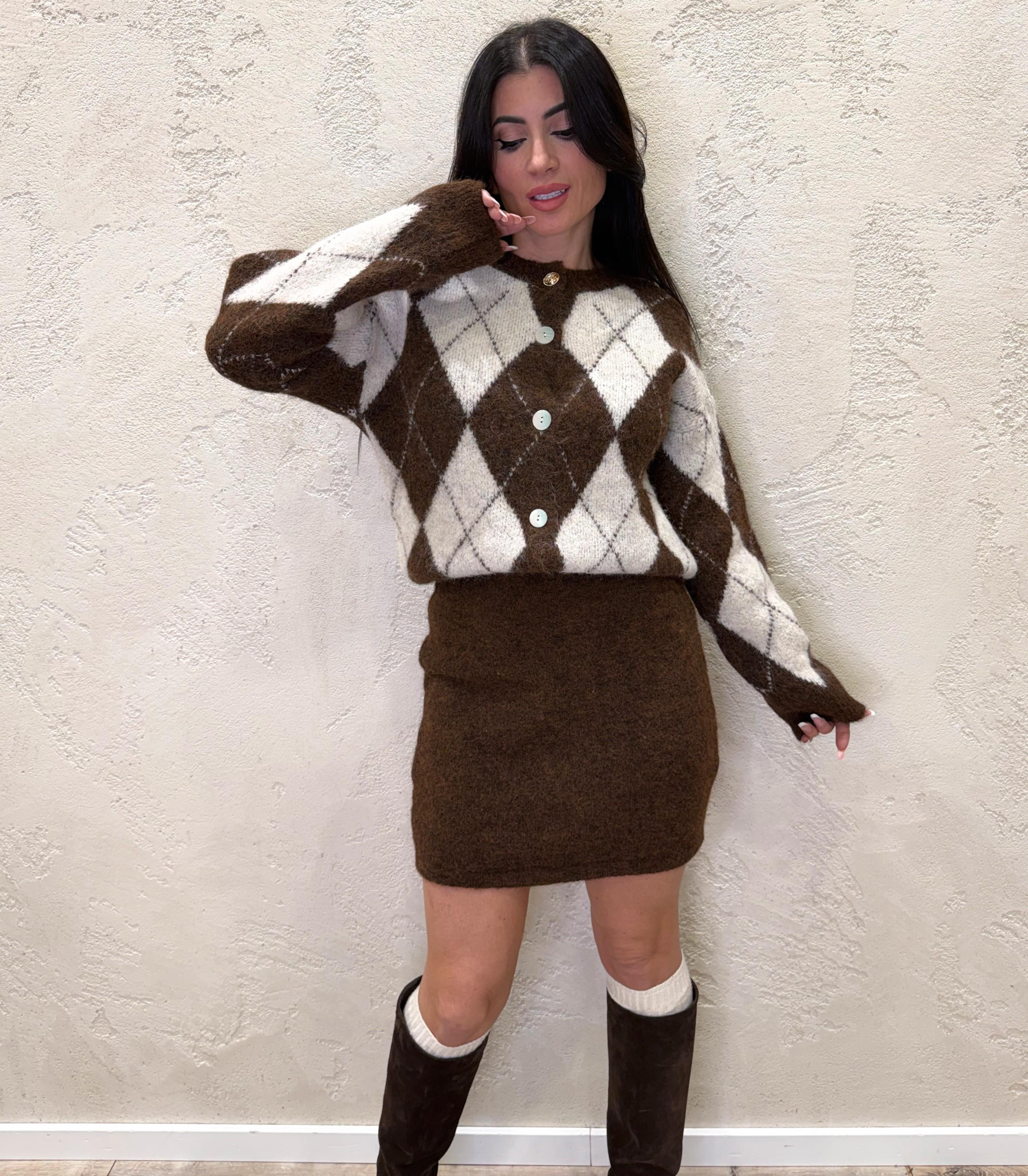 completo in maglia cardigan a rombi e gonna mini 55260 BURRO/MORO VICOLO 