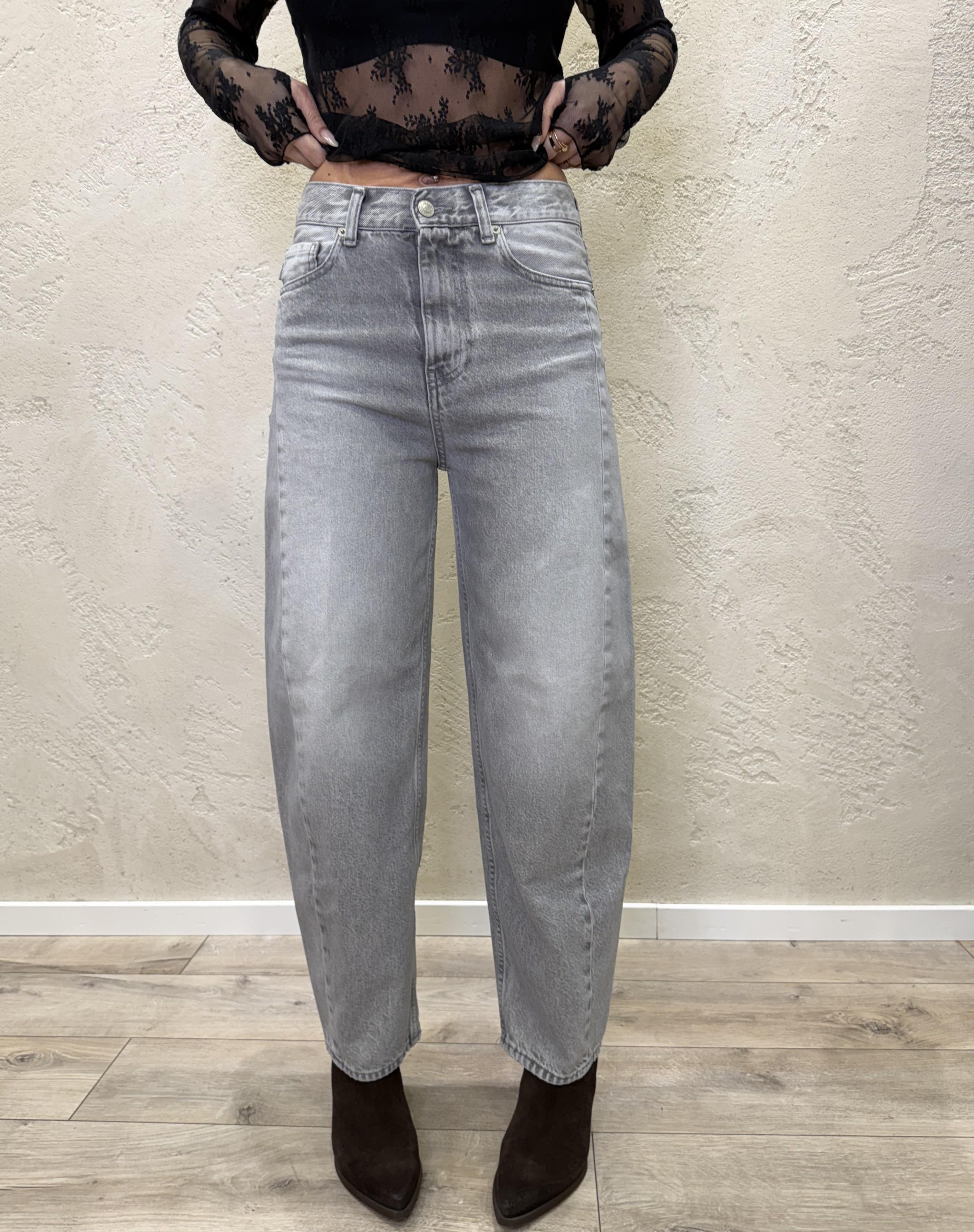 jeans modello chiara a baloon DAB5156 GRIGIO VICOLO 