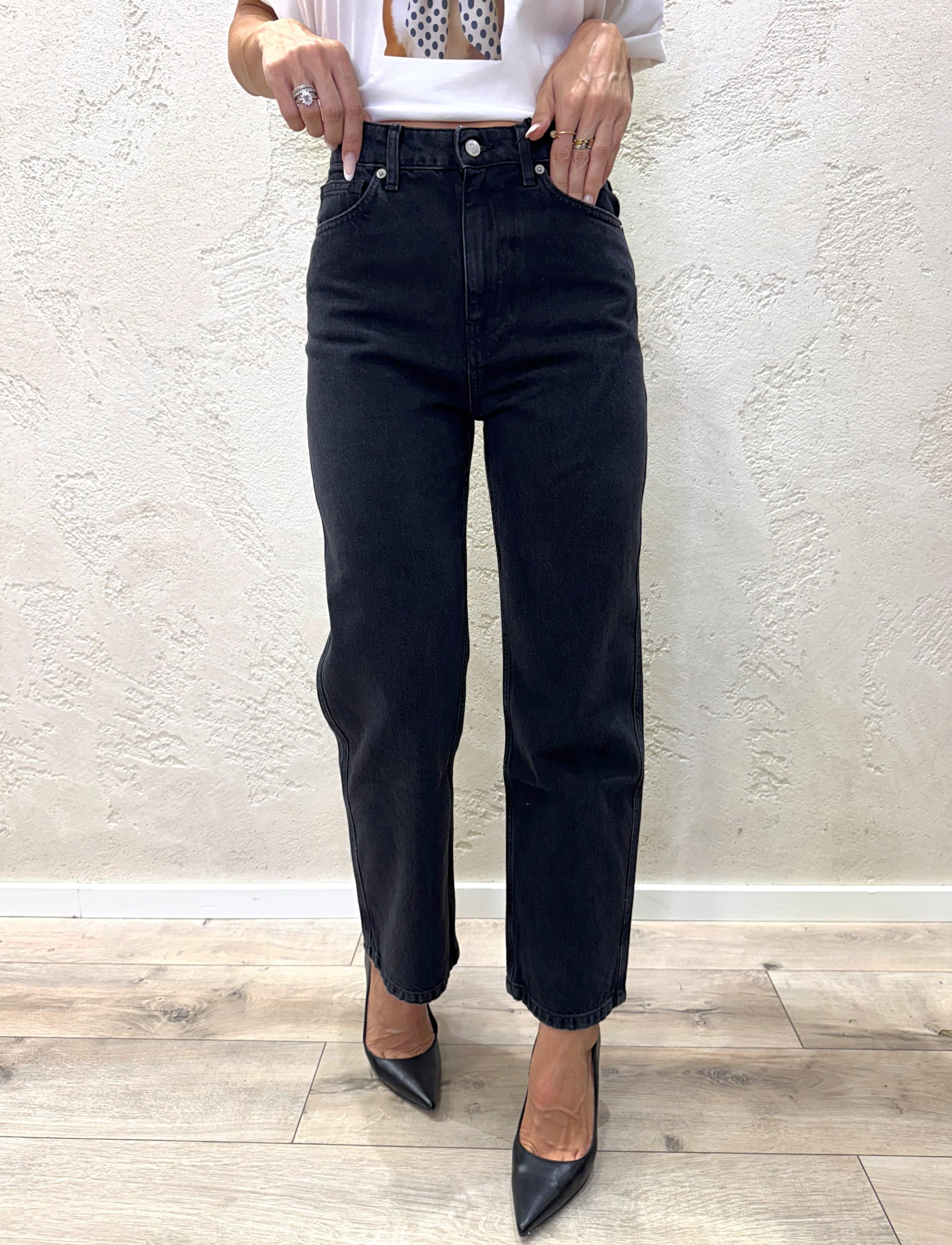 jeans modello kate a gamba larga DF5124 NERO VICOLO 