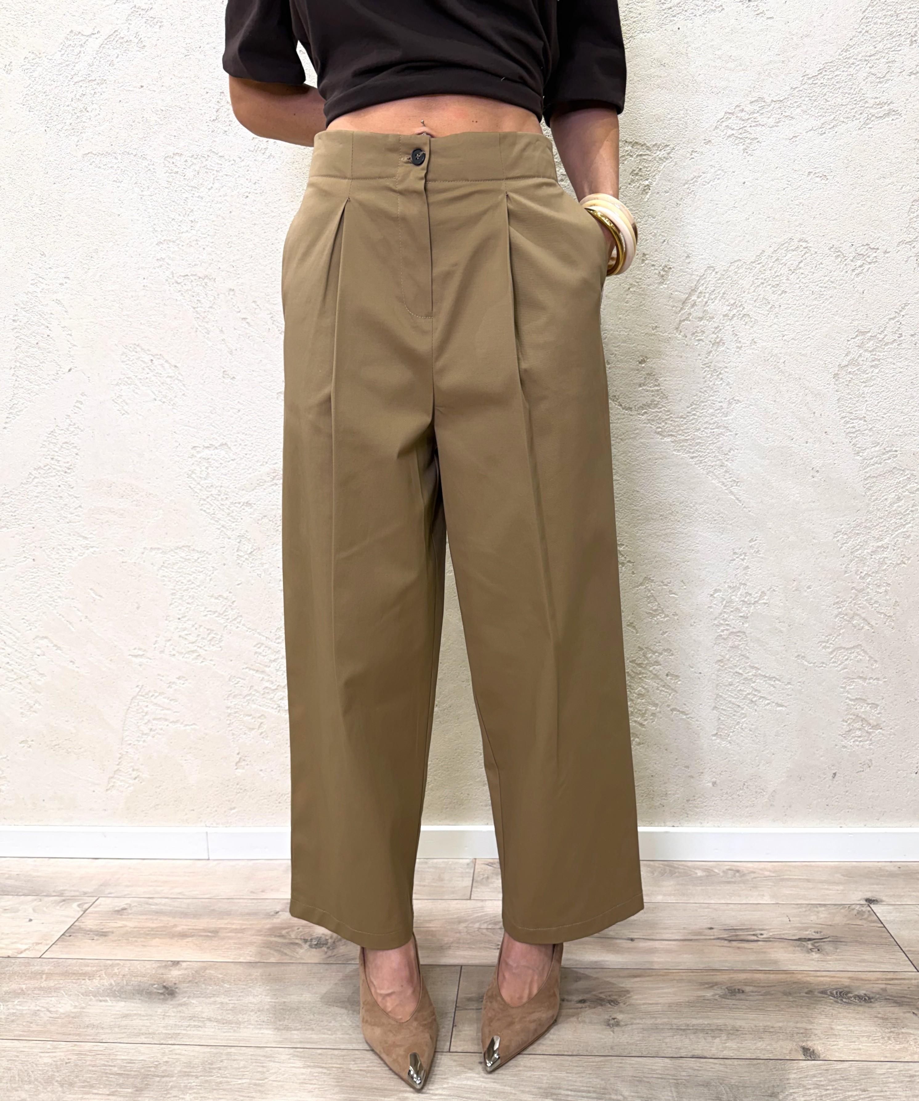 pantalone in cotone a gamba dritta con pinces sul davanti 26P4516 CAMMELLO TENSIONE IN 