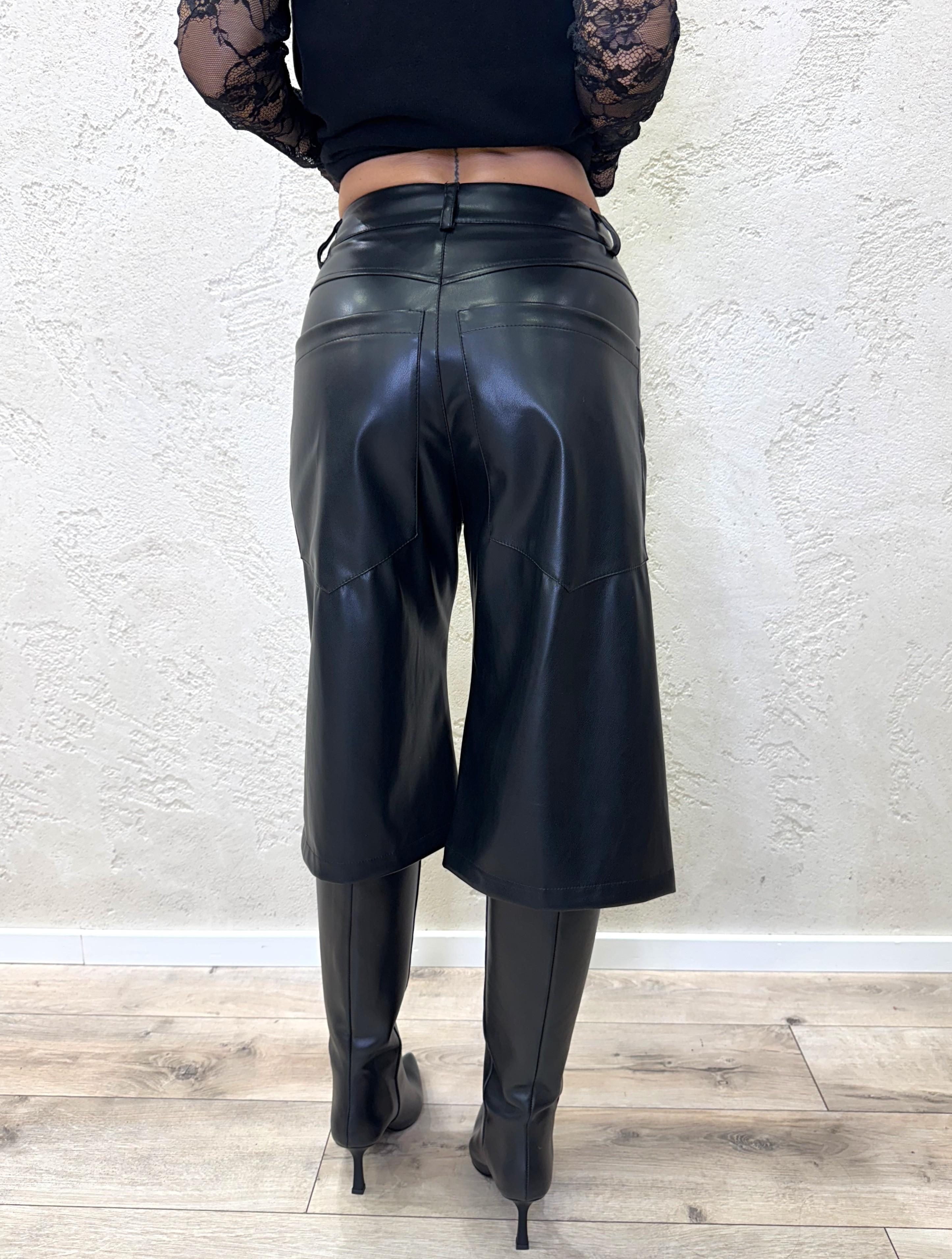 maxi bermuda in ecopelle 224191 NERO TENSIONE IN 