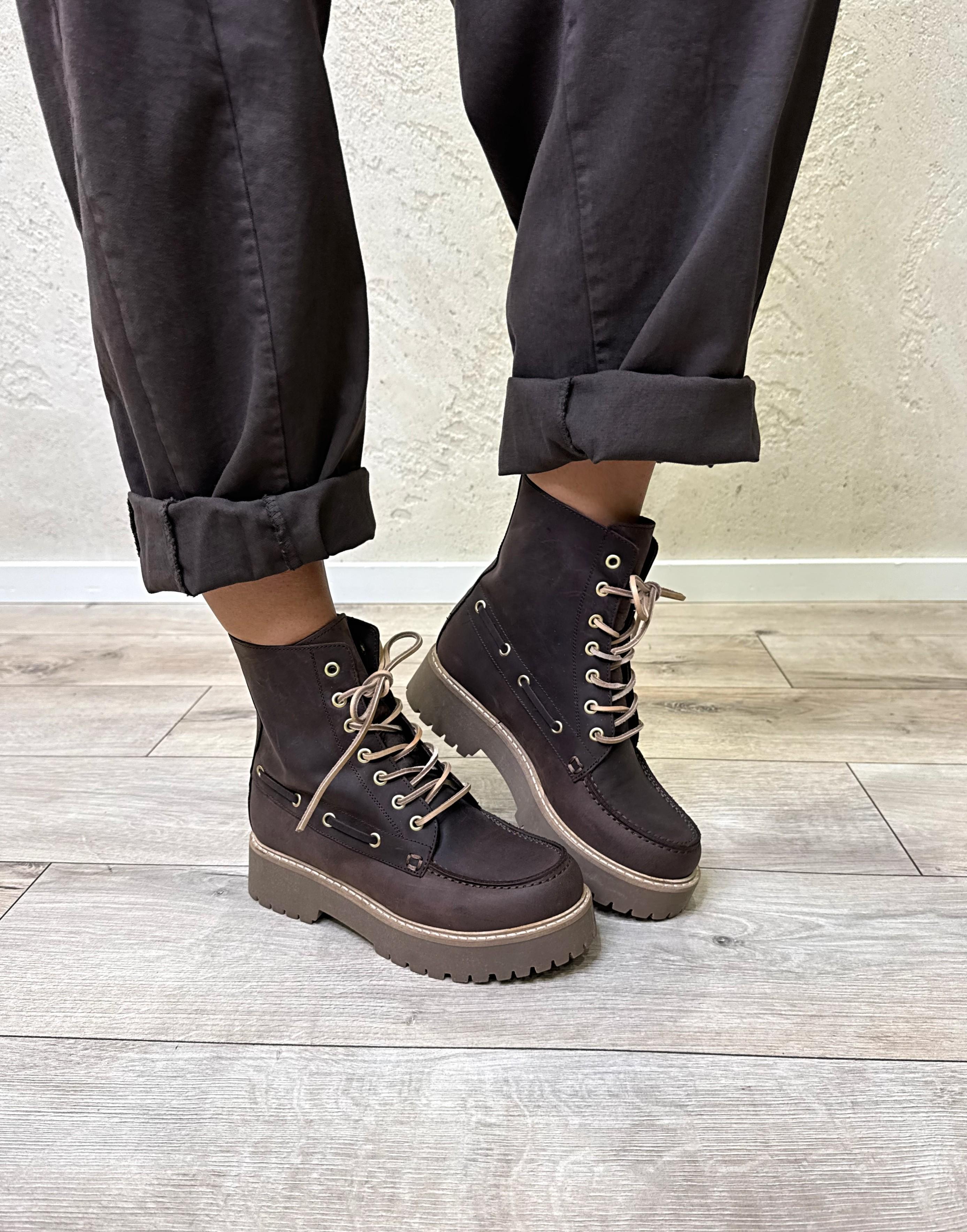 Stivaletto stringato in pelle SM17 MORO OVYE' 