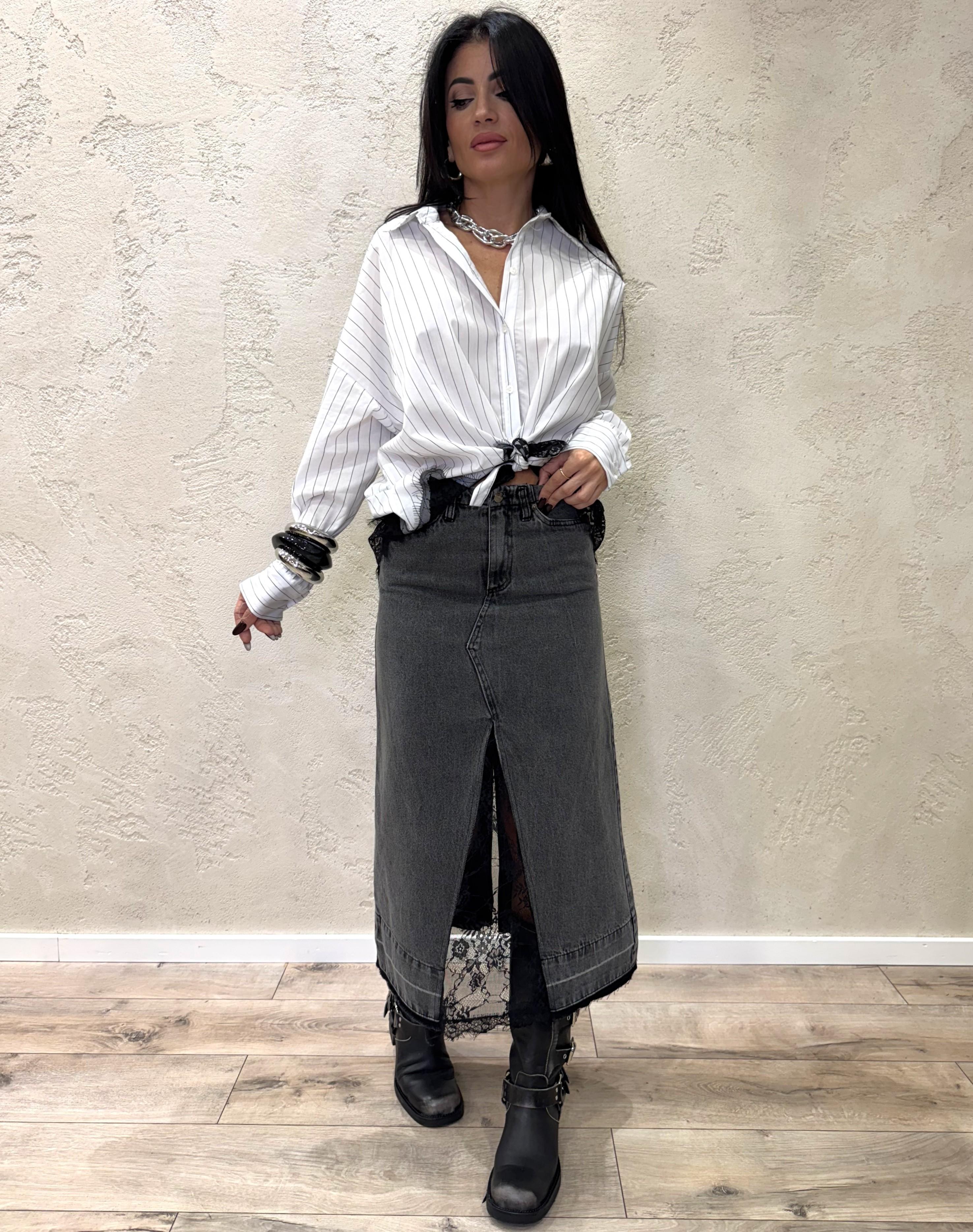 camicia over gessata con nodo ed inserto in pizzo W25C579 BIANCO/NERO TENSIONE IN 