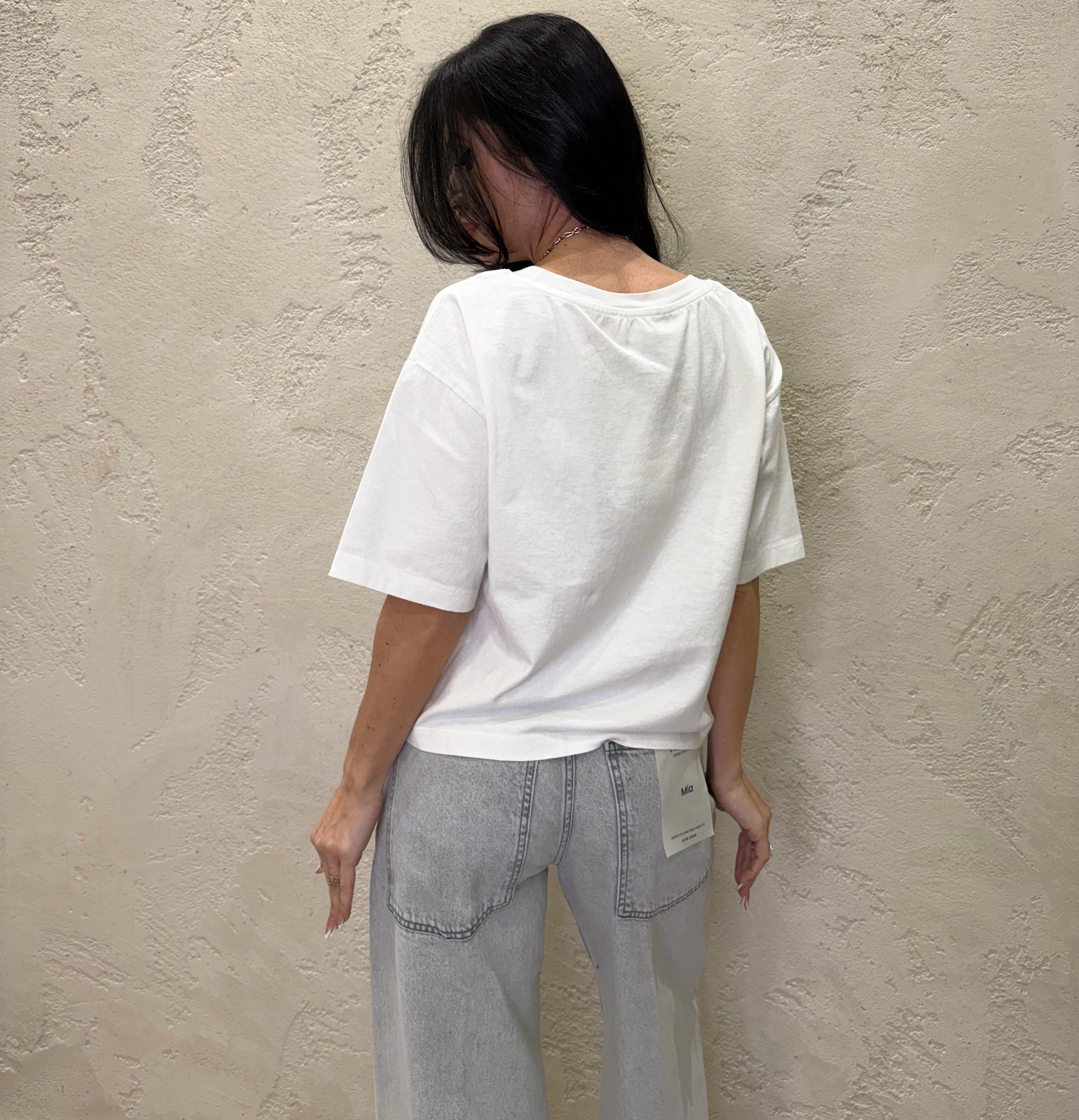 t-shirt basica a scatoletta UAB0022 LATTE VICOLO 