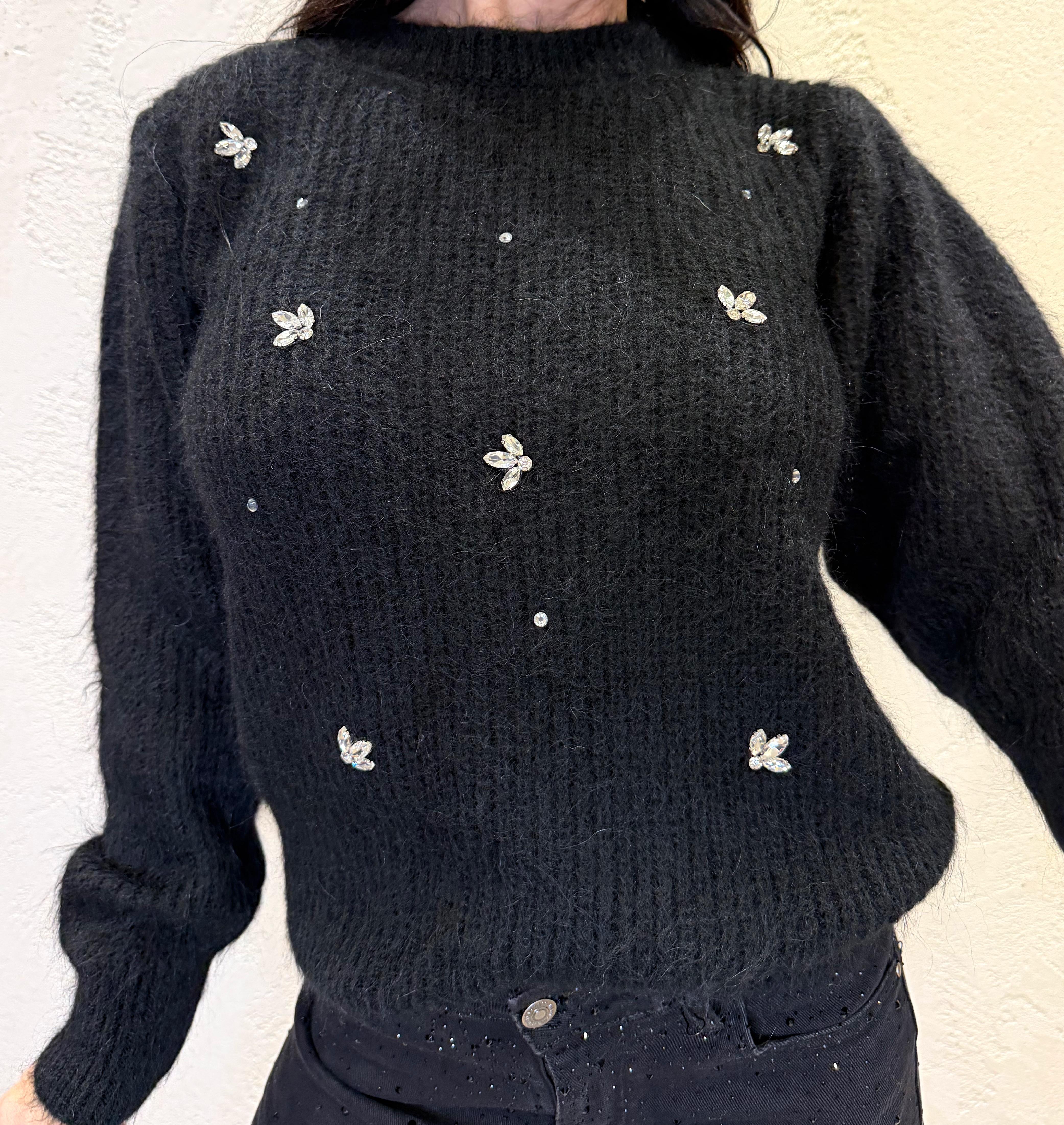 pull mohair con dettaglio gioiello 55246 NERO VICOLO 