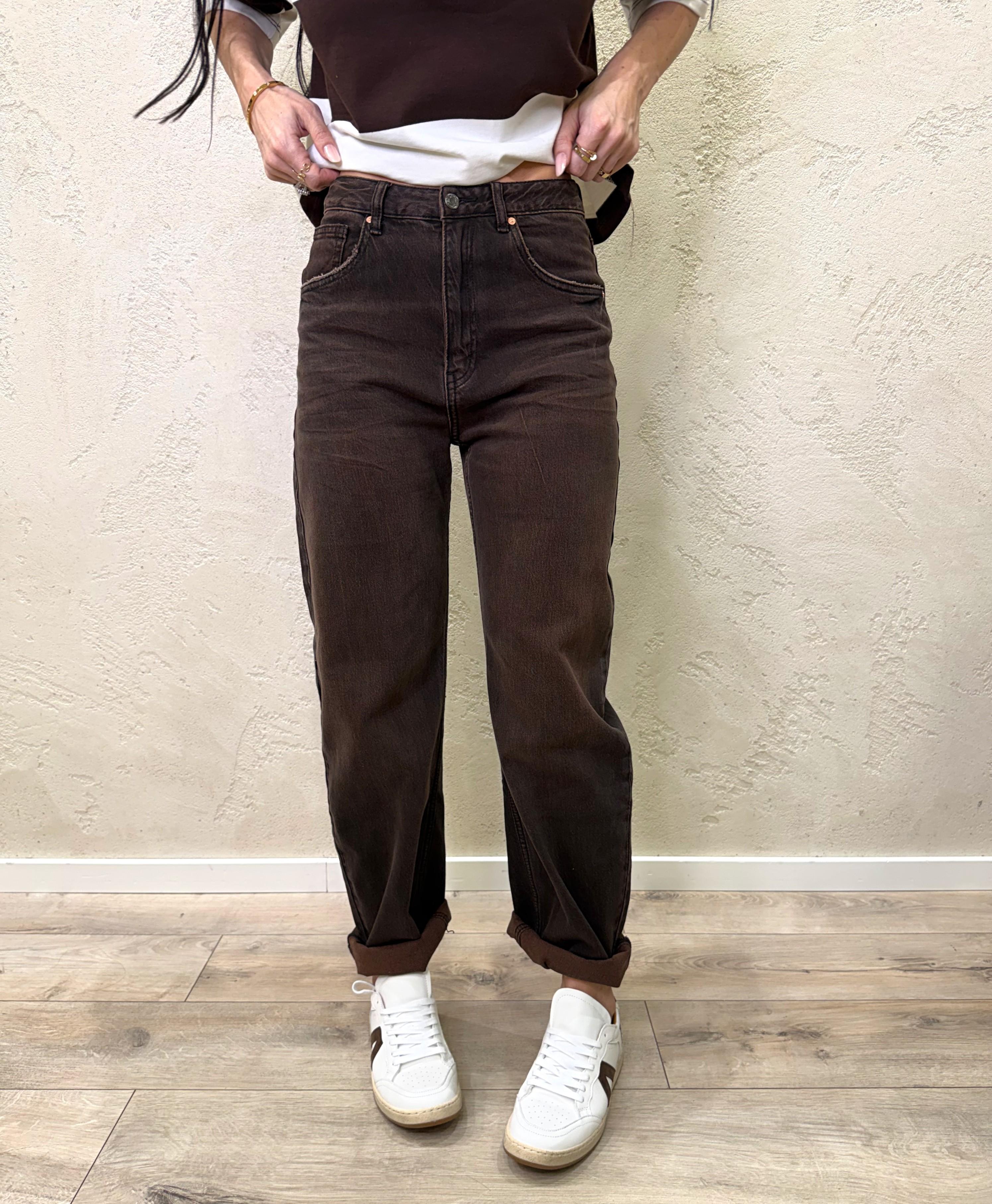 jeans nora elasticizzato modello a gamba dritta JNSGAMBADRITTA MORO ELEVI 