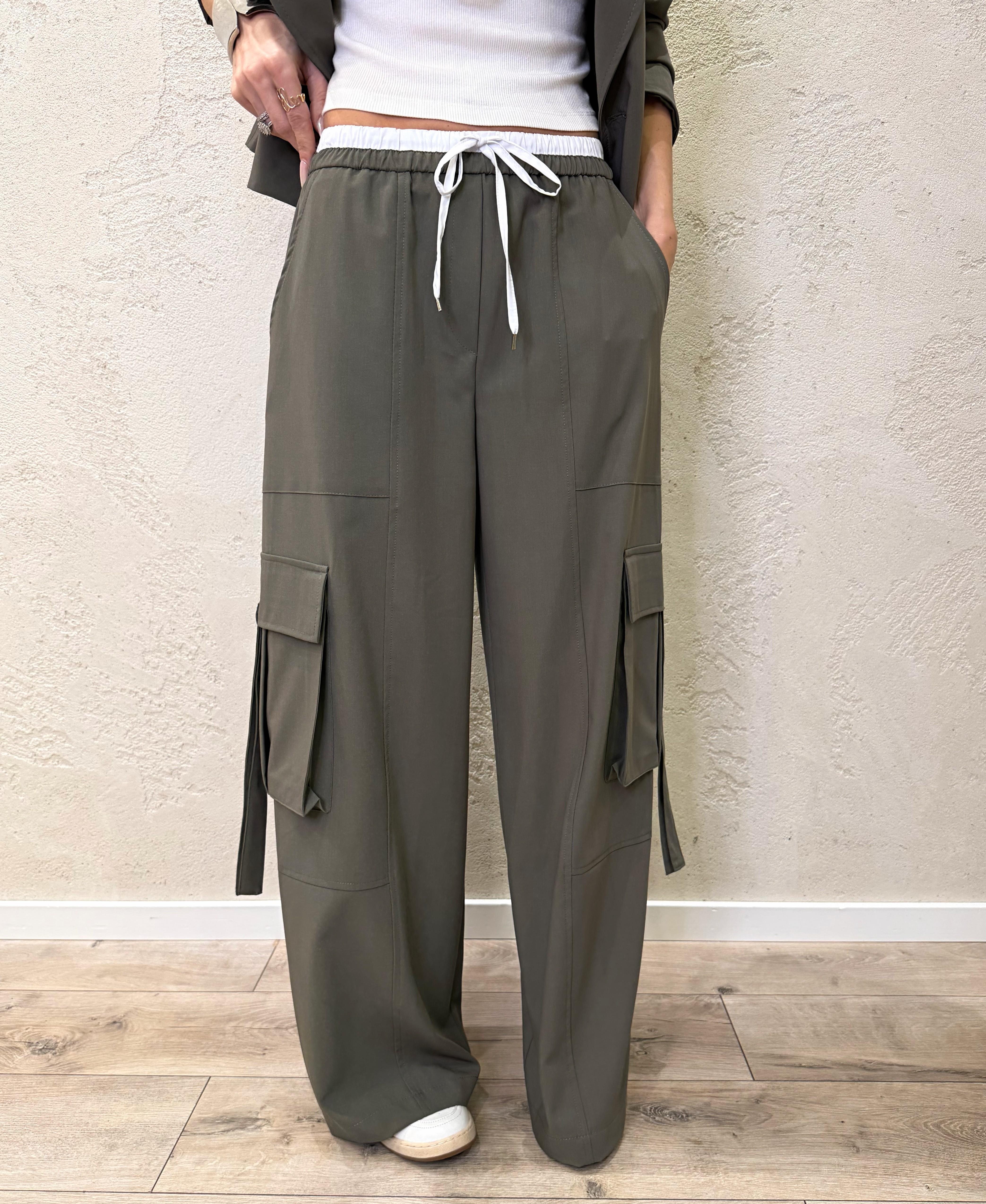 pantaloni cargo a palazzo con vita elasticizzata finto boxer 26P3727 SALVIA TENSIONE IN 