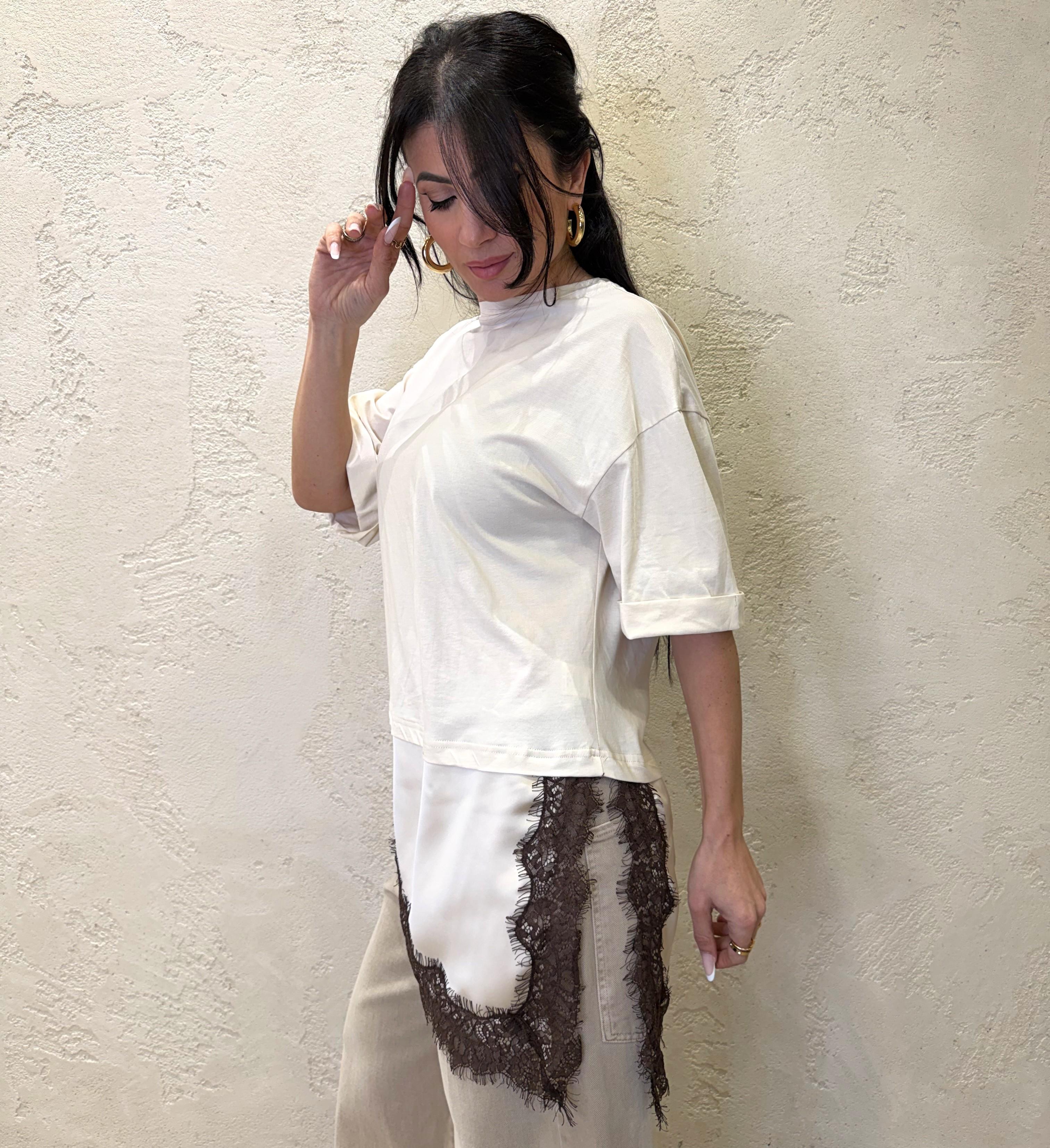 maglia ampia con inserto in satin e pizzo S26M195 BURRO/MORO MOTEL 