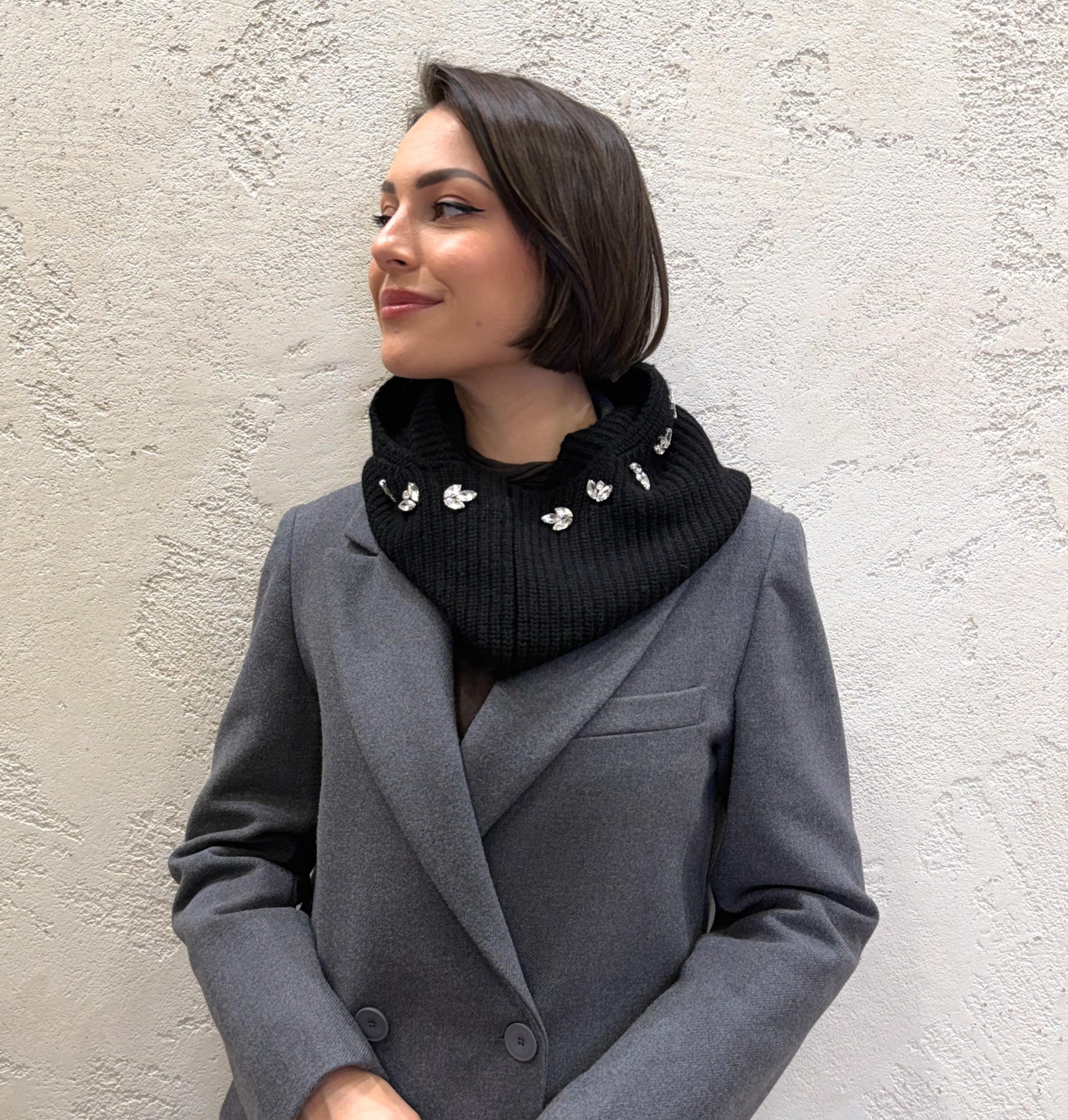 balaclava con dettaglio gioiello 55209F NERO VICOLO 