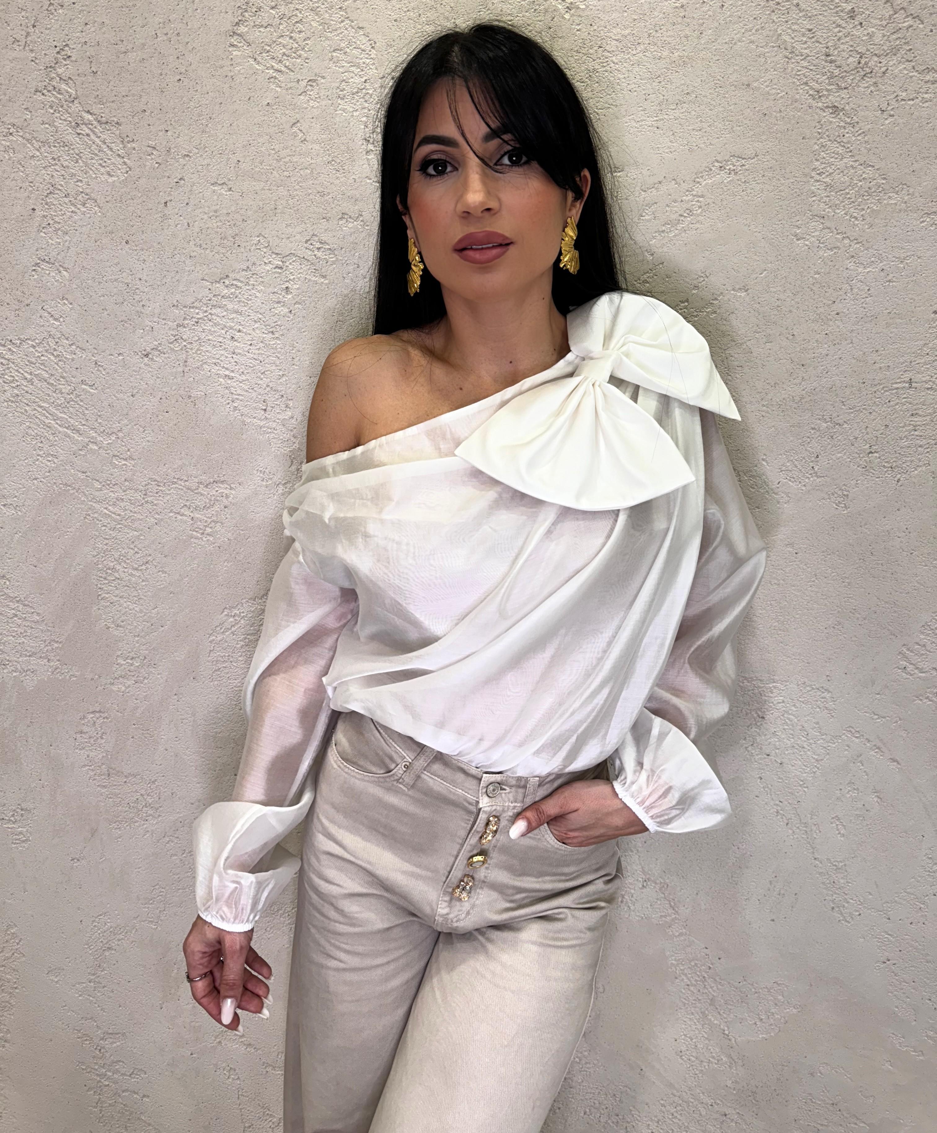 camicia con fiocco C30058MO BIANCO MOTEL 