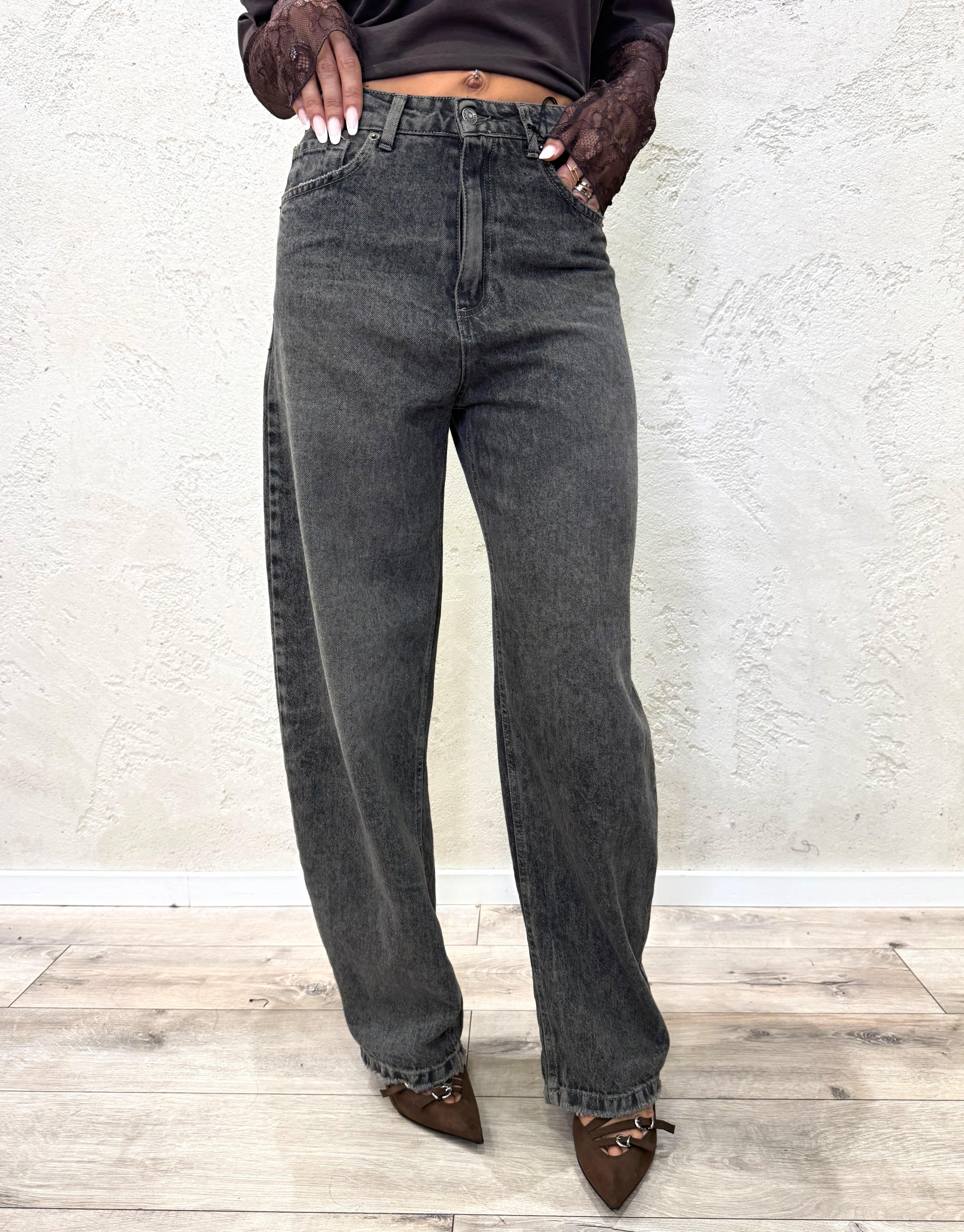 jeans modello balloon a vita alta without noir WITHOUT-NOIR NEROSLAVATO TENSIONE IN 