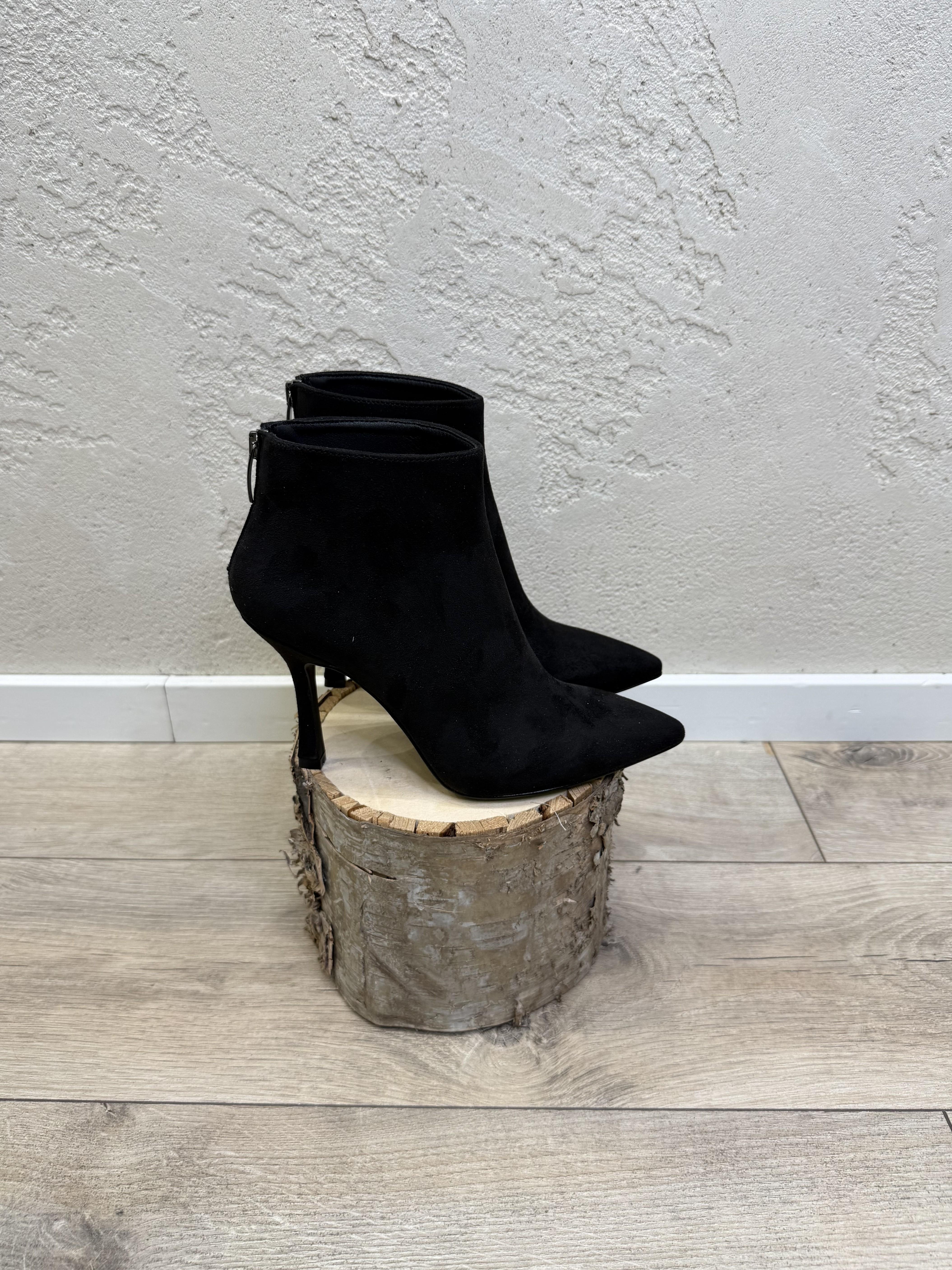 tronchetto scamosciato 9026 NERO DIVINE FOLLIE 