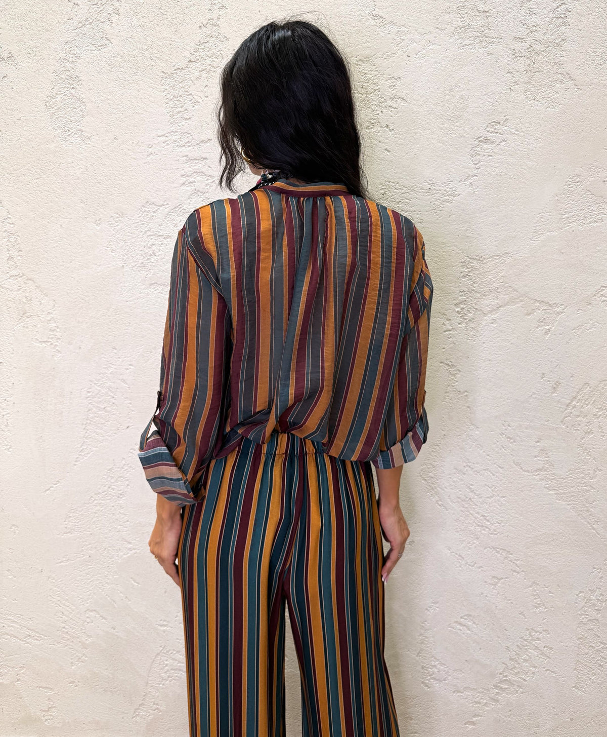 Camicia "Nomad" a righe con collana
