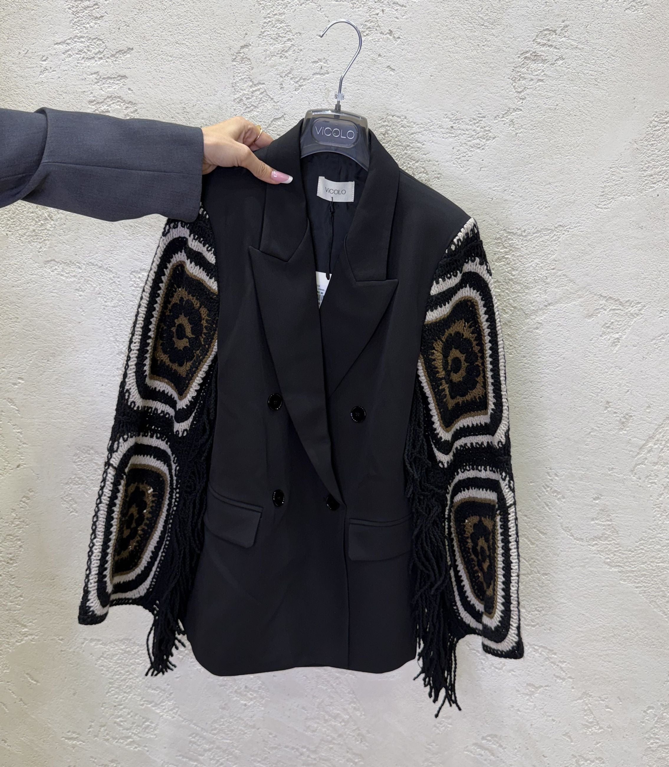Blazer maniche crochet e frange