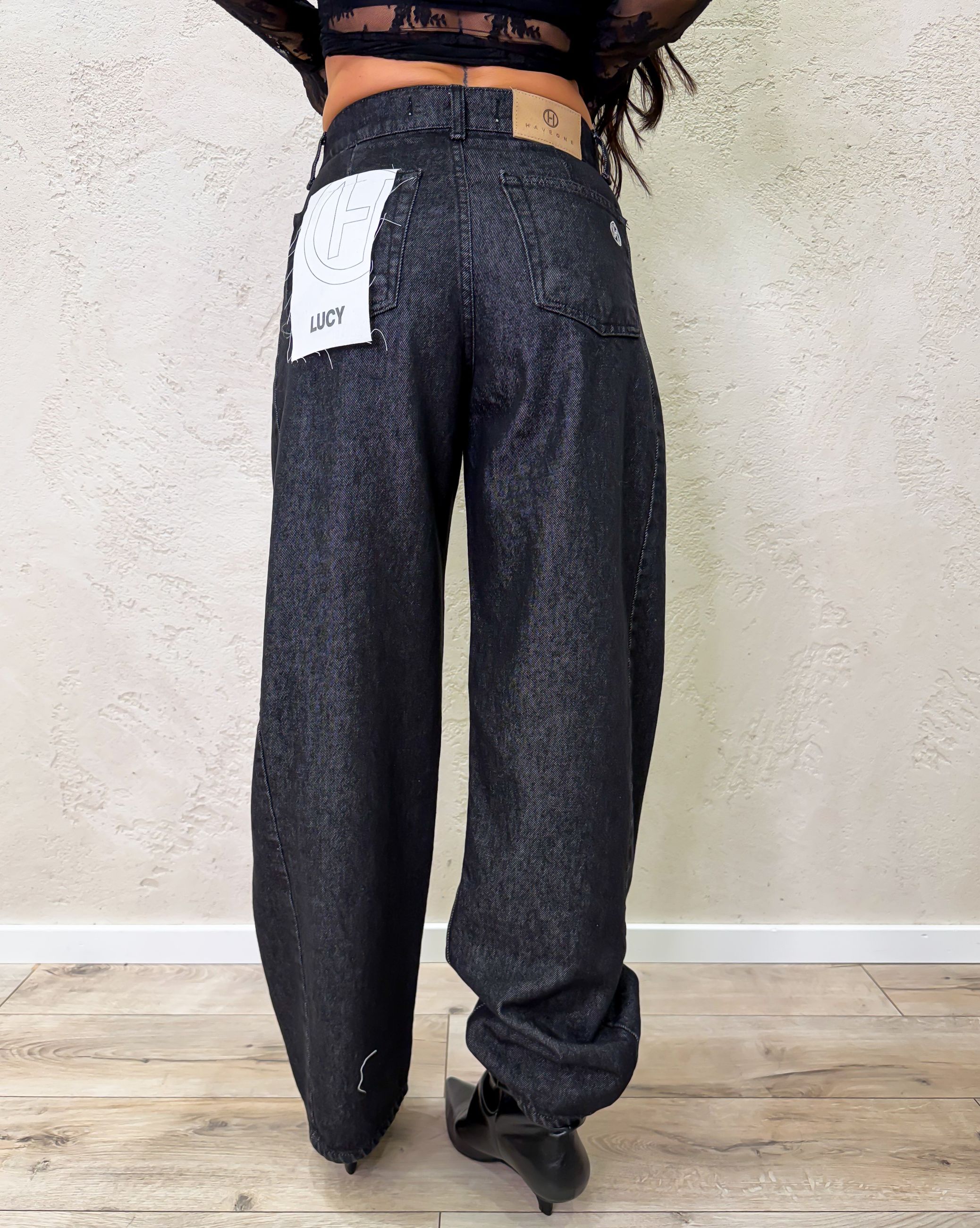 jeans modello lucy barrel fit