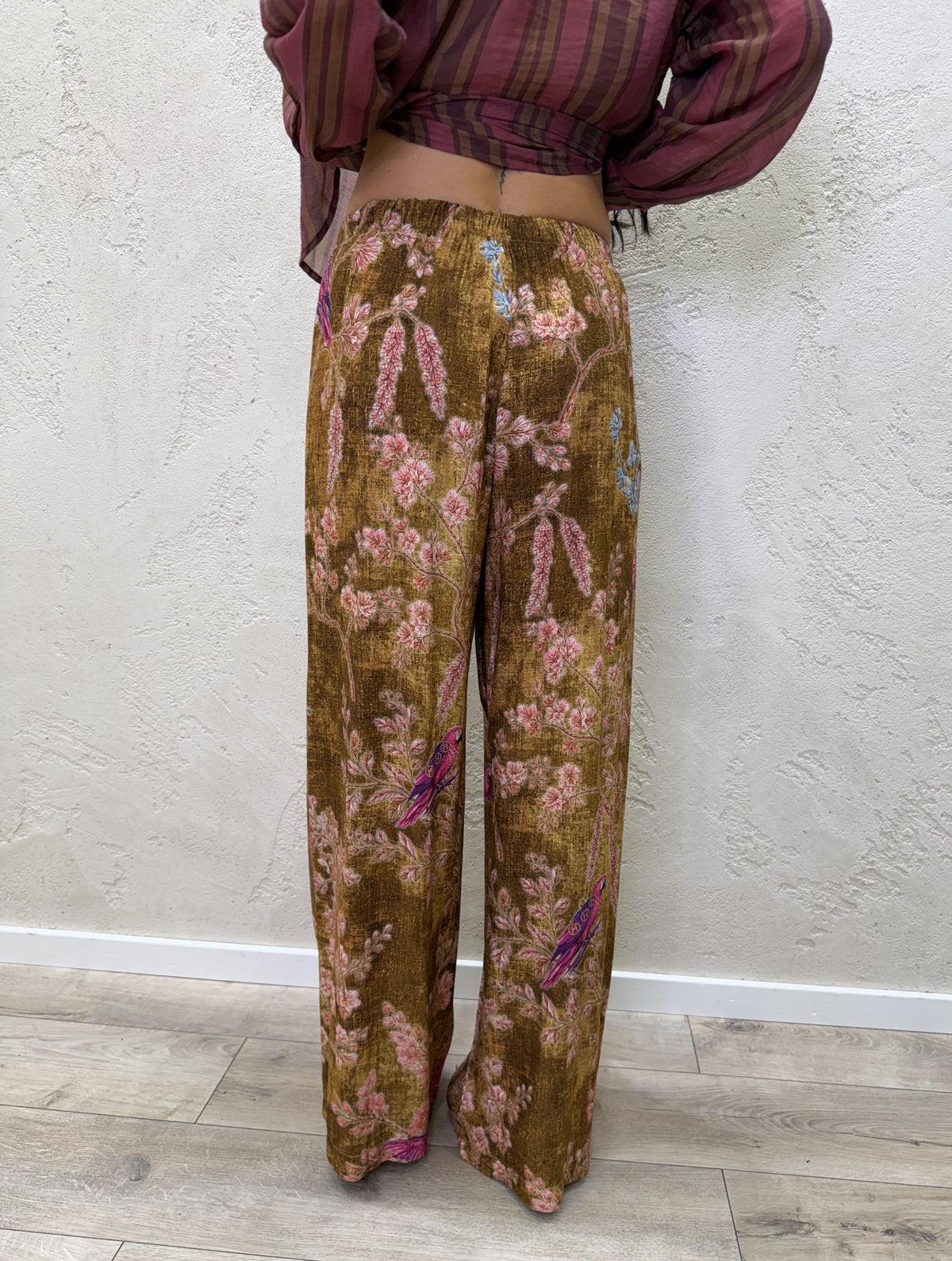 Pantalone "Nomad" pappagalli in viscosa