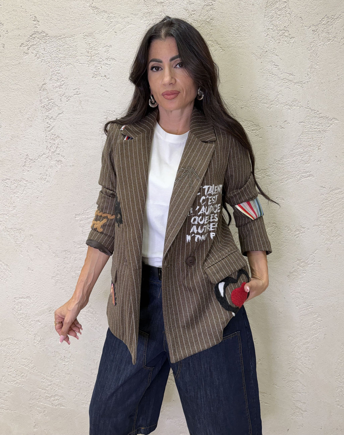Blazer doppiopetto gessato con applicazioni