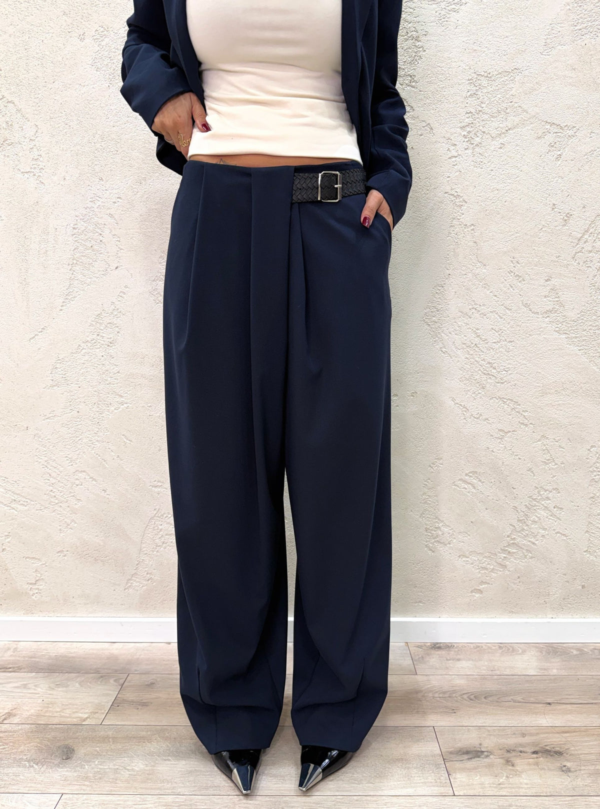 Pantalone palazzo "Niky" con cintura