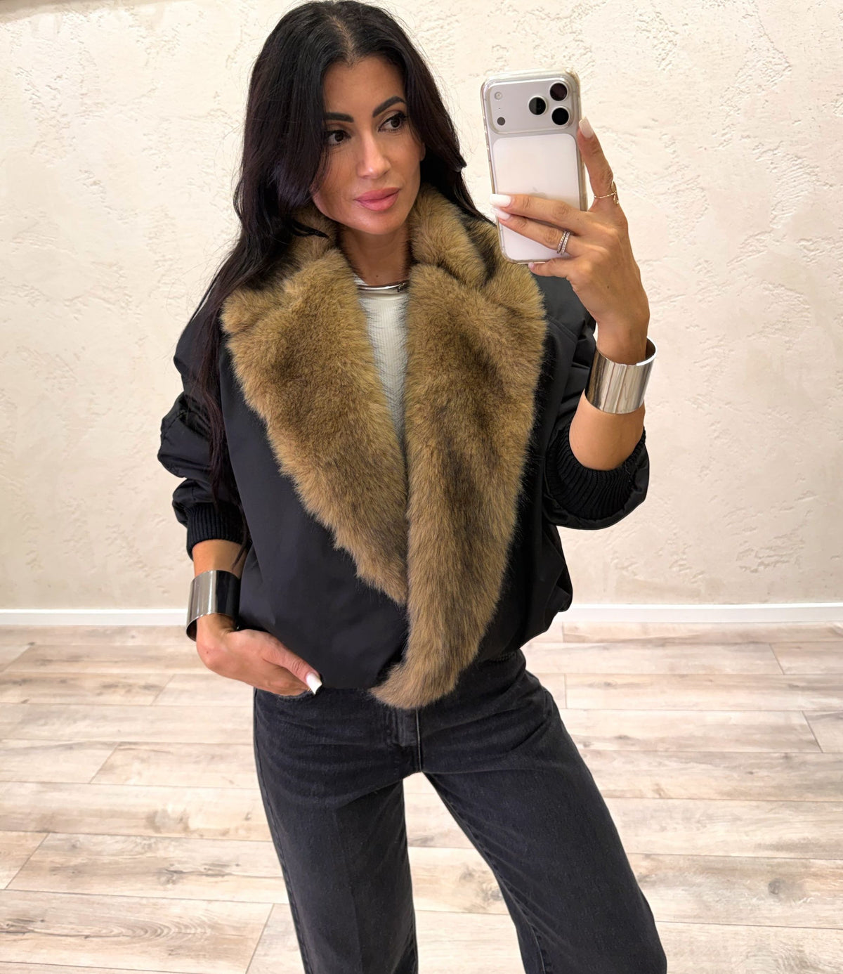Bomber con collo in ecopelliccia